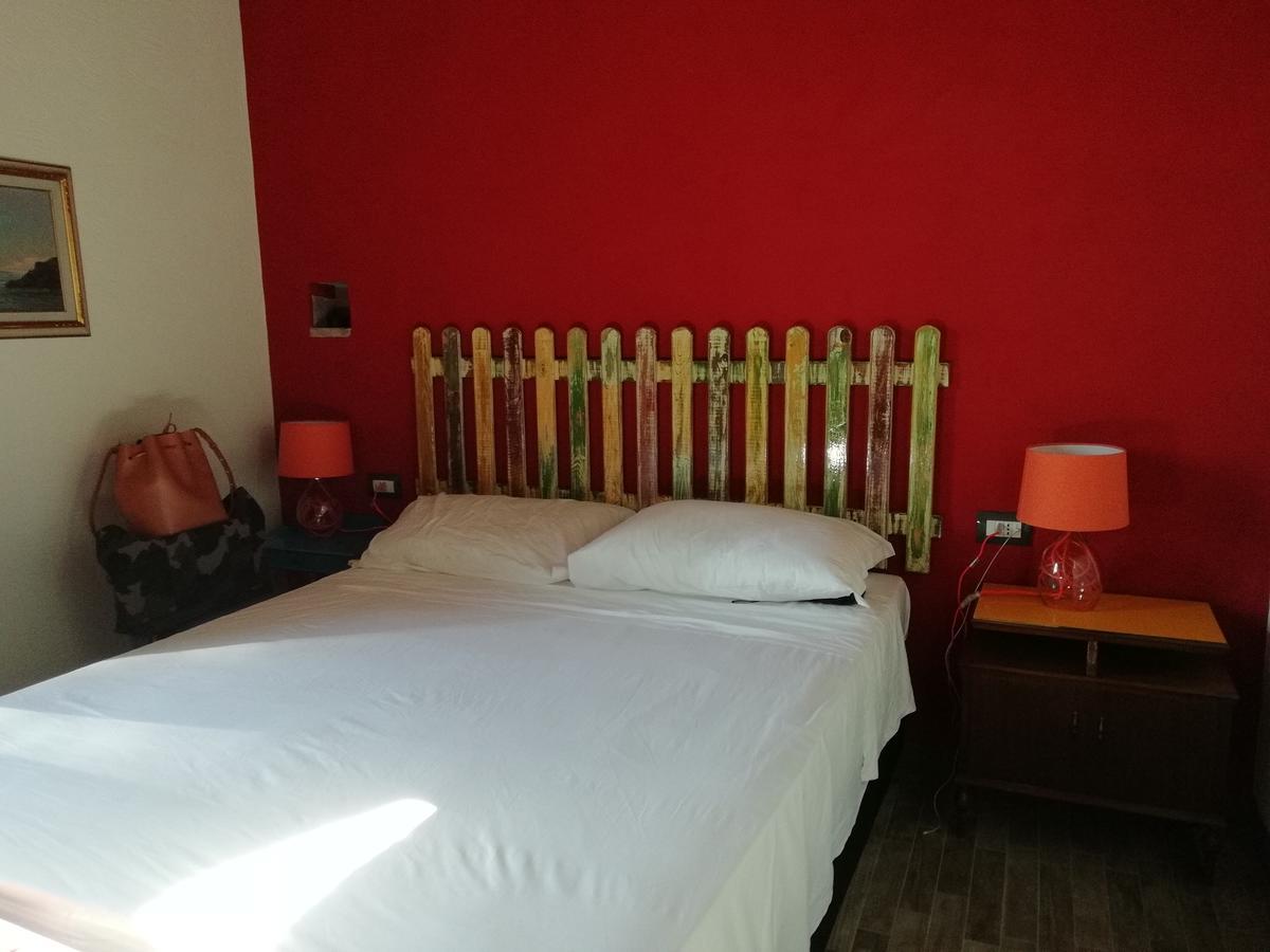 Bed and Breakfast Civicouno Campiglia Кампилья-Мариттима Экстерьер фото