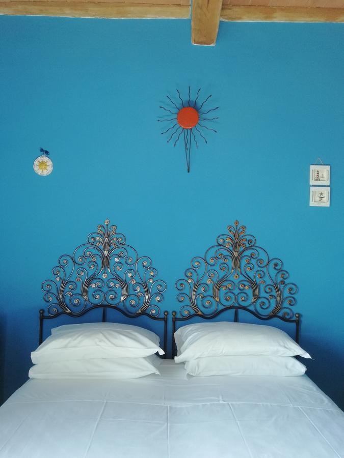 Bed and Breakfast Civicouno Campiglia Кампилья-Мариттима Экстерьер фото